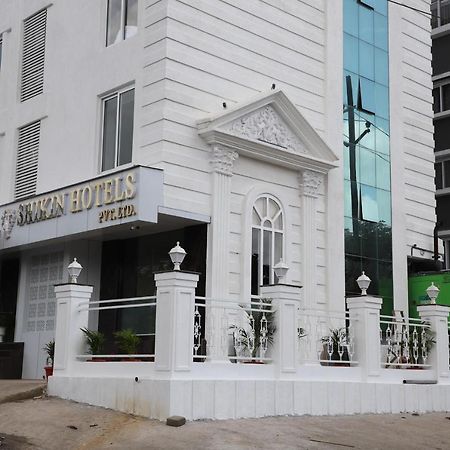 Shikin Hotels Navi Mumbai Ngoại thất bức ảnh